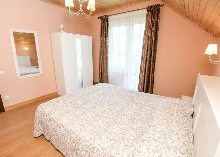 Sveciu Apartamentai Vanagupeje Daire *